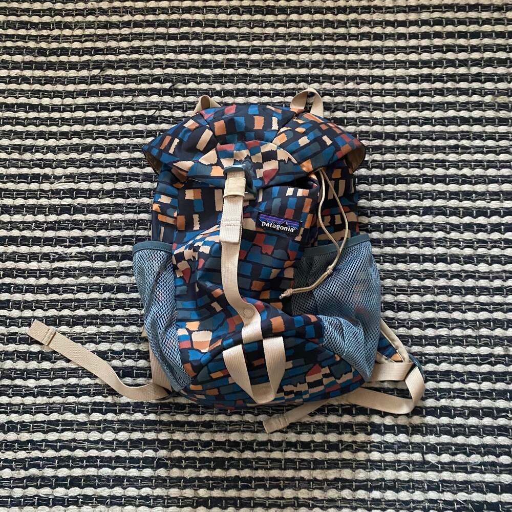 🌿Patagonia Kids Refugio Daypack Multicolor Adjustable Drawstring Backpack